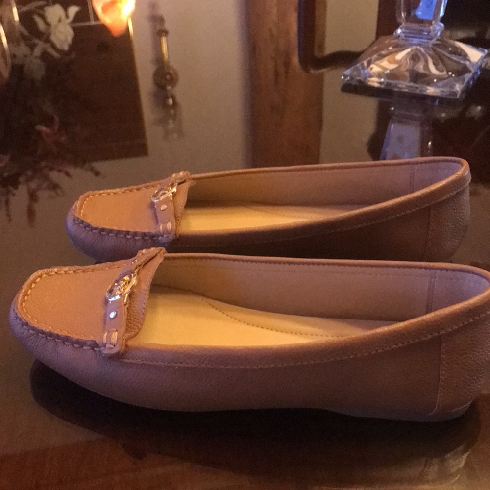 Michael Kors Flat Shoes - Picture 5 of 6